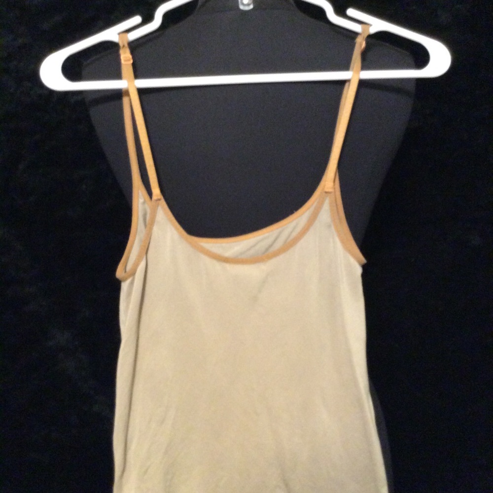 Lace & solid tank tops - Picture 6 of 11